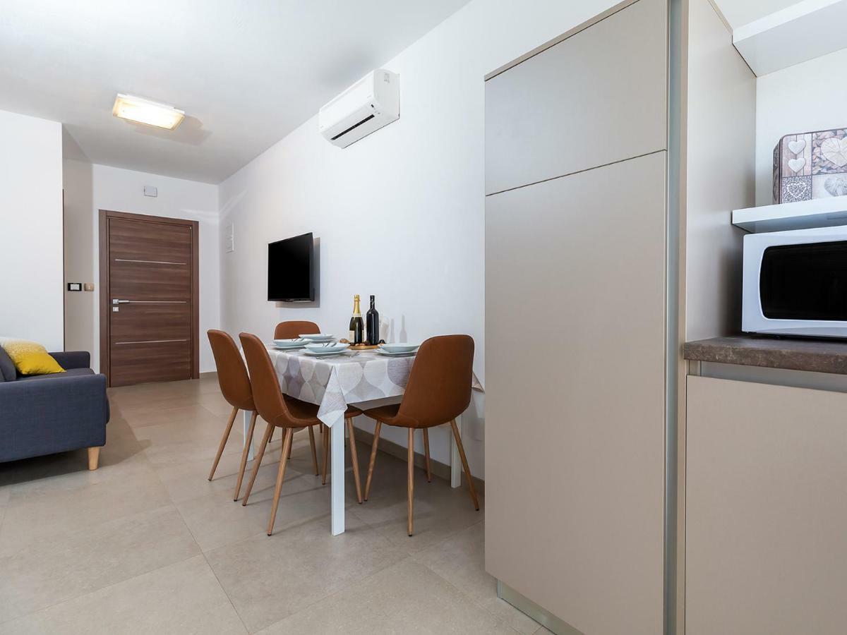 Apartments Gioia Пореч Екстер'єр фото