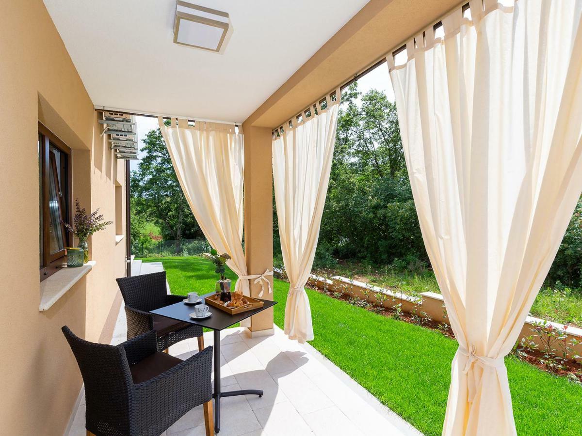 Apartments Gioia Пореч Екстер'єр фото